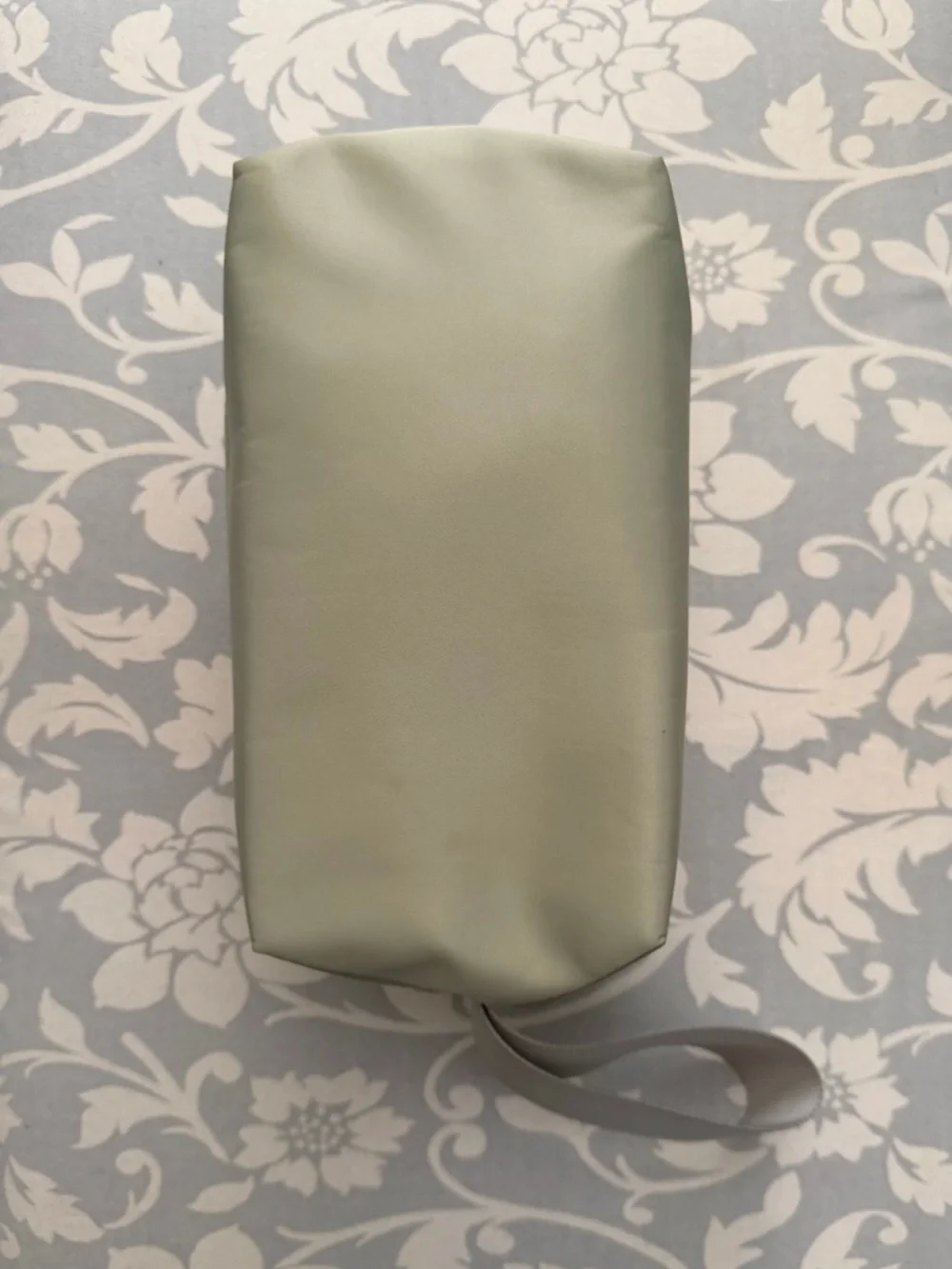 Burberry GWP Sage Green Travel Toiletry Bag Makeup Bag Pouch New